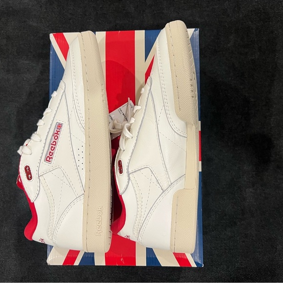 NWB Reebok Club C Mid II Vintage. Multiple sizes available. - Picture 2 of 9